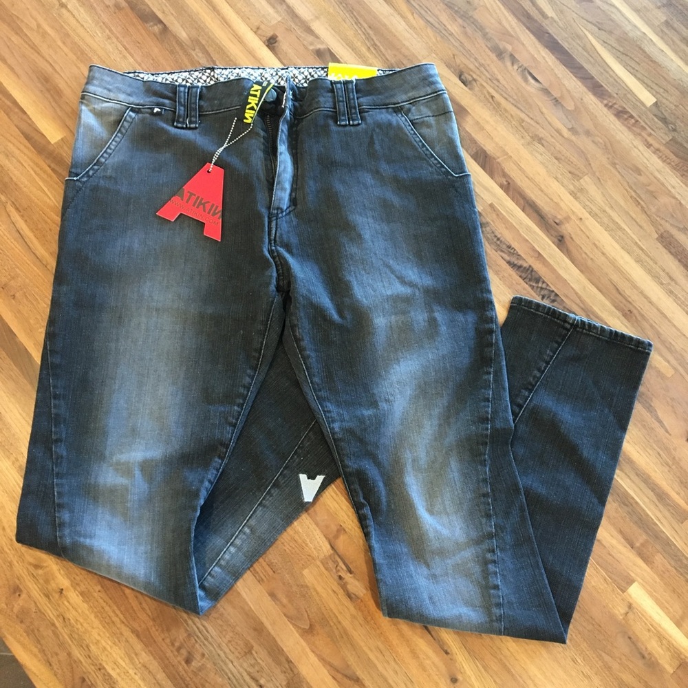 Nikita Rare Men's Blue Jeans
